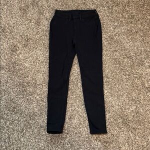 American Eagle Outfitters Black super soft jegging. Size 6 regular.